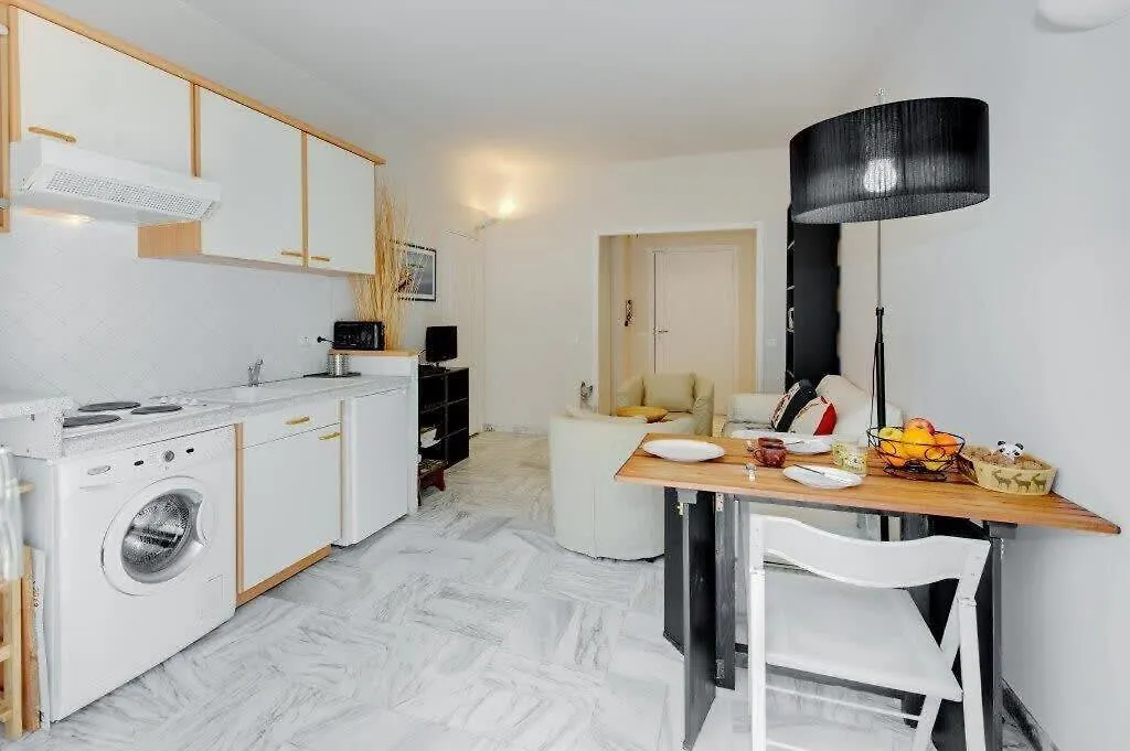 Jasmine Apartment Nice